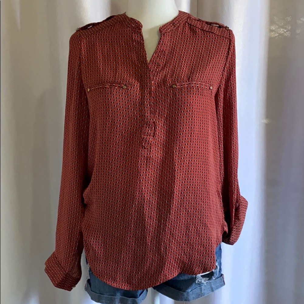 long sleeve button down (sm but fits med)